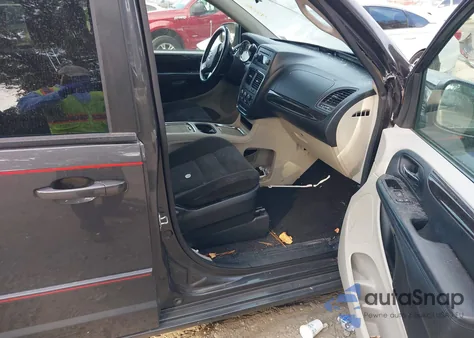 2016 Dodge Grand Caravan Sxt z USA, uszkodzony, nr VIN 2C4RDGCG9GR379206